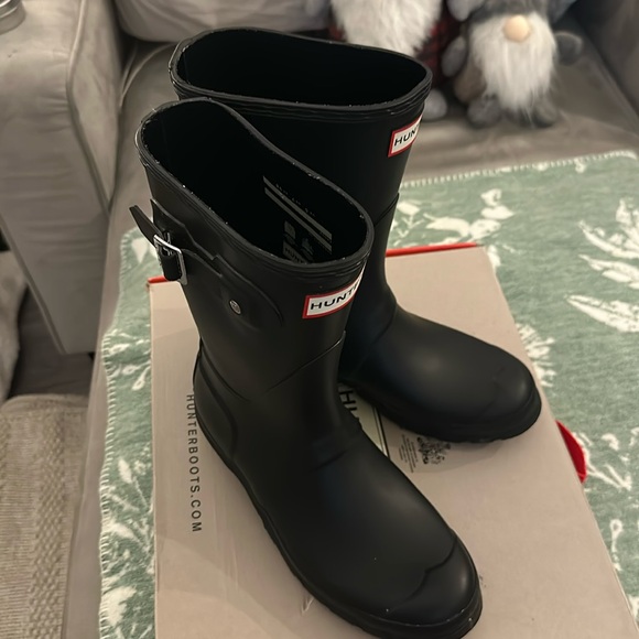 Hunter short rain boots SZ 7 - Picture 1 of 2